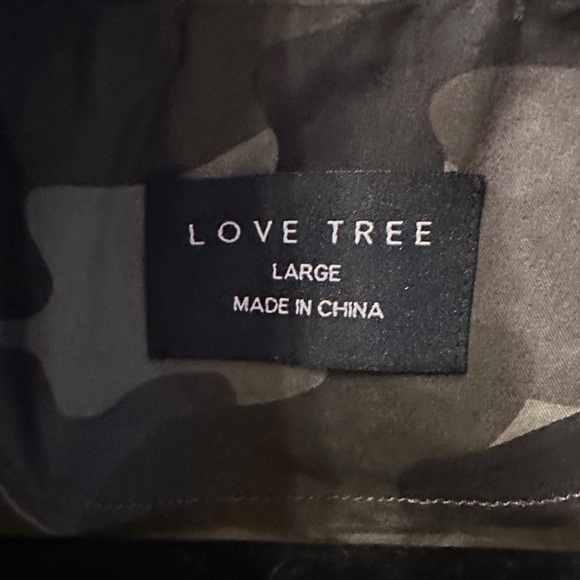 Love Tree Camouflage Utility Jacket - Picture 3 of 3